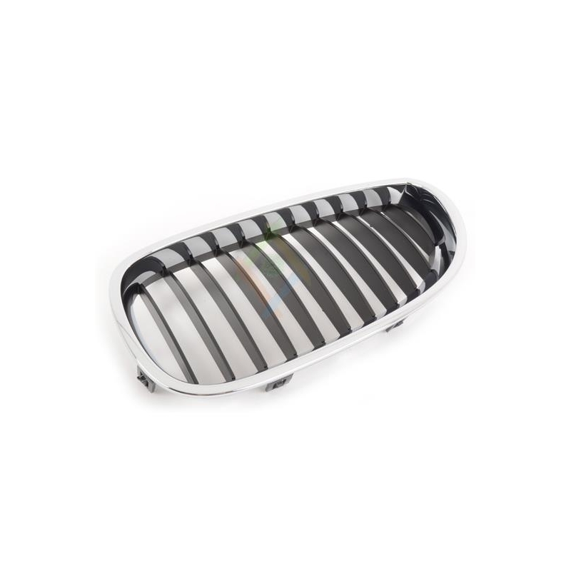 GRILLE GAUCHE AVEC BORD CHROME LAMELLES NOIRES