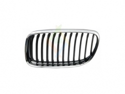 GRILLE GAUCHE AVEC CADRE CHROME/LAMELLES NOIRES