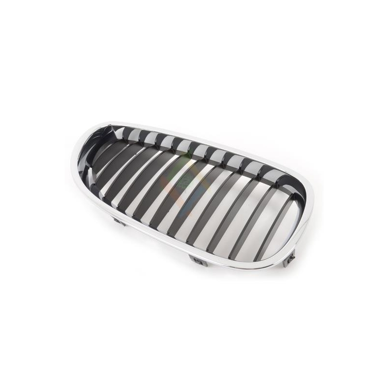 GRILLE DROITE AVEC BORD CHROME LAMELLES NOIRES