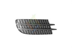 GRILLE DE PARE-CHOC AVANT DROITE SANS TROU ANTIBROUILLARD